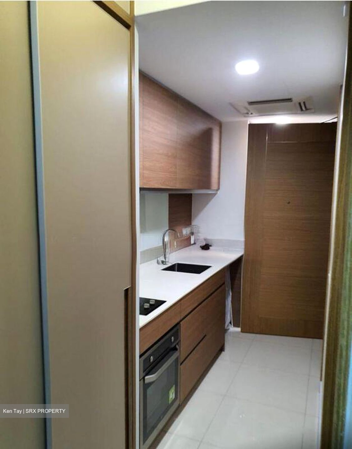 Coco Palms (D18), Condominium #504694011